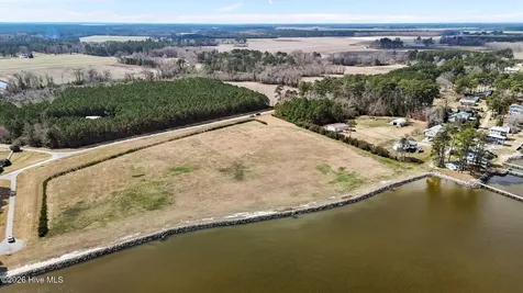 220 Pungo Shores Drive Belhaven NC 27810