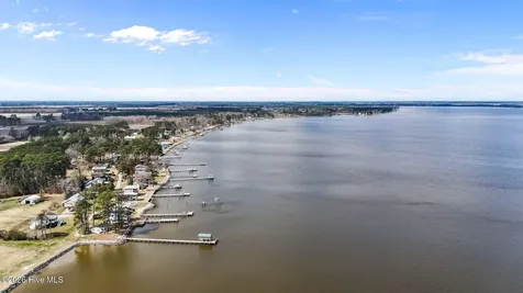 220 Pungo Shores Drive Belhaven NC 27810