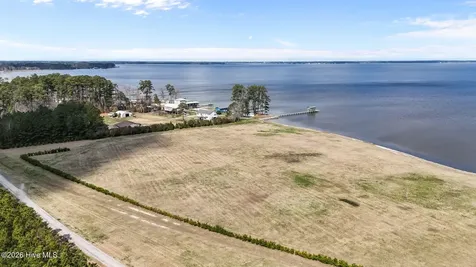 220 Pungo Shores Drive Belhaven NC 27810