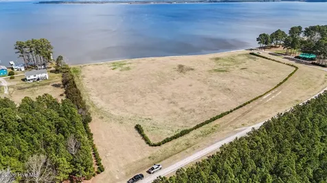 220 Pungo Shores Drive Belhaven NC 27810