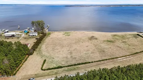 220 Pungo Shores Drive Belhaven NC 27810
