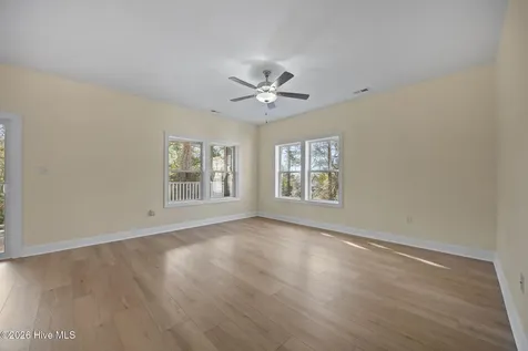 200 Lighthouse Lane Cedar Point NC 28584