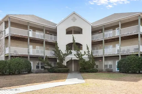 200 Lighthouse Lane Cedar Point NC 28584