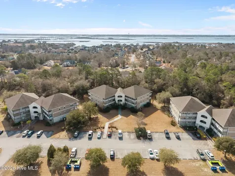 200 Lighthouse Lane Cedar Point NC 28584