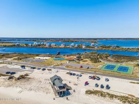 484 Little Kinston Road Surf City NC 28445