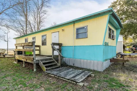 484 Little Kinston Road Surf City NC 28445
