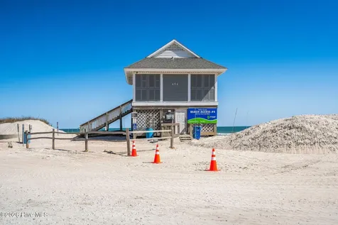 484 Little Kinston Road Surf City NC 28445