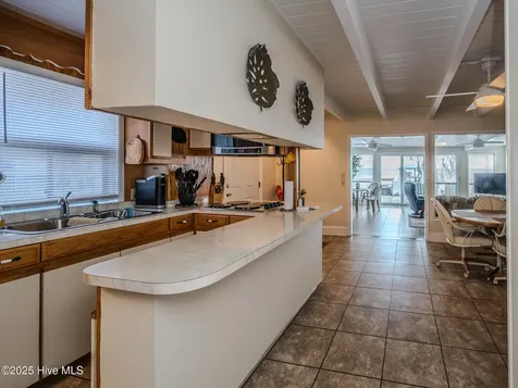 3002 Canal Cove Road Lake Waccamaw NC 28450