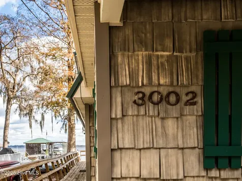 3002 Canal Cove Road Lake Waccamaw NC 28450
