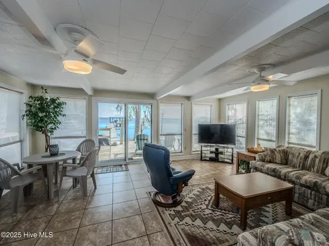 3002 Canal Cove Road Lake Waccamaw NC 28450