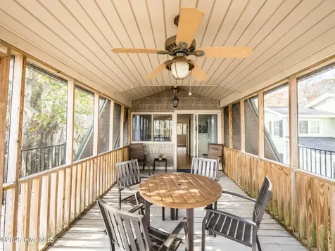 3002 Canal Cove Road Lake Waccamaw NC 28450