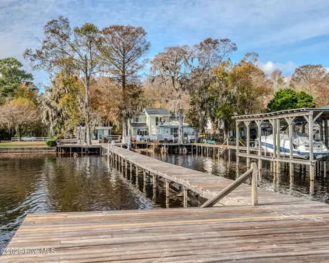 3002 Canal Cove Road Lake Waccamaw NC 28450