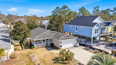 132 NE 32nd Street Oak Island NC 28465