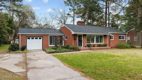1303 West Road Kinston NC 28501