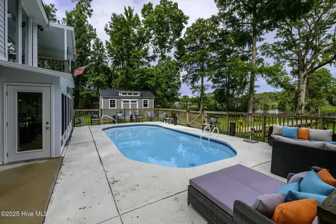 210 Gangplank Road New Bern NC 28562