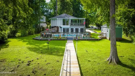210 Gangplank Road New Bern NC 28562