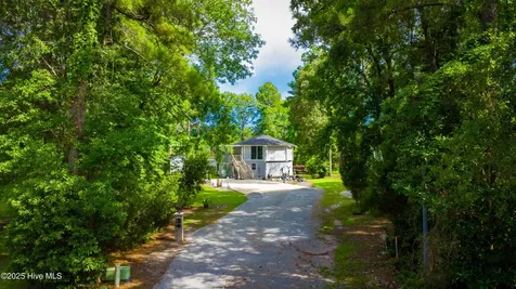 210 Gangplank Road New Bern NC 28562