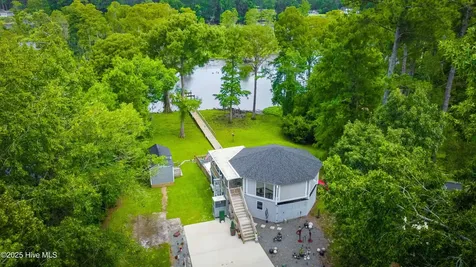 210 Gangplank Road New Bern NC 28562
