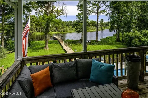 210 Gangplank Road New Bern NC 28562