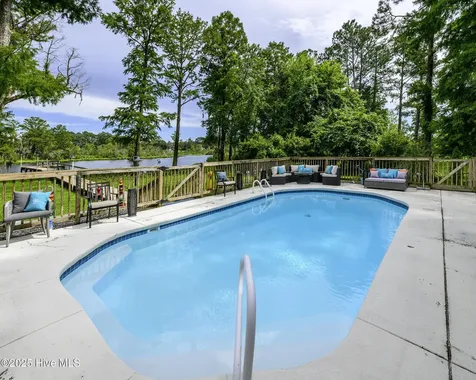 210 Gangplank Road New Bern NC 28562