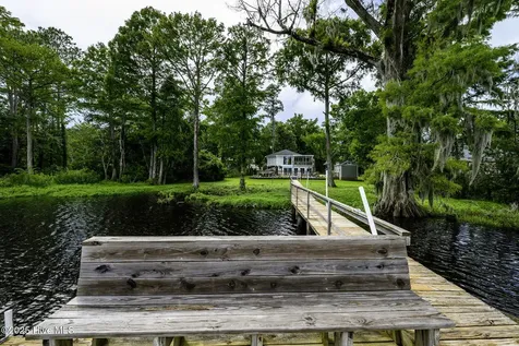 210 Gangplank Road New Bern NC 28562