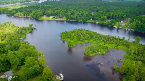 210 Gangplank Road New Bern NC 28562
