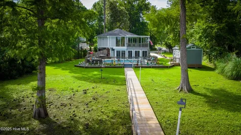 210 Gangplank Road New Bern NC 28562