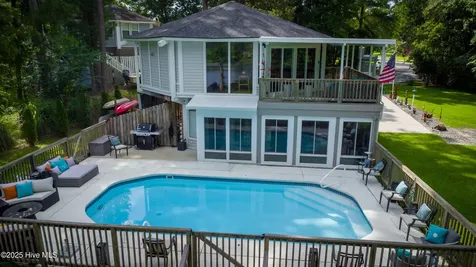 210 Gangplank Road New Bern NC 28562