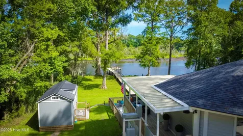 210 Gangplank Road New Bern NC 28562