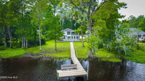 210 Gangplank Road New Bern NC 28562