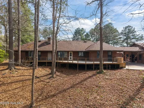 2875 Drake Mallard Drive Grimesland NC 27837