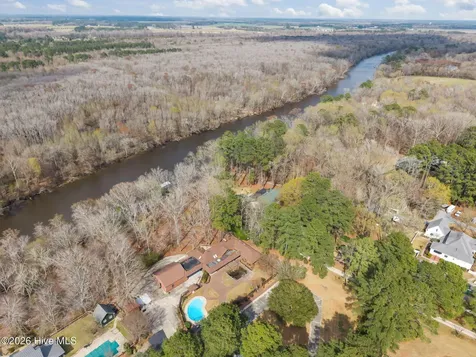 2875 Drake Mallard Drive Grimesland NC 27837