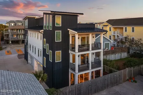 8 E Columbia Street E Wrightsville Beach NC 28480