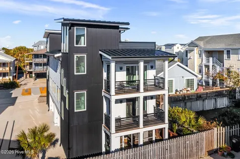 8 E Columbia Street E Wrightsville Beach NC 28480