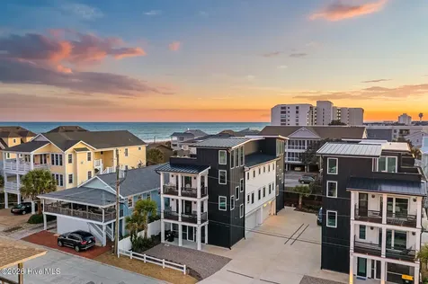 8 E Columbia Street E Wrightsville Beach NC 28480