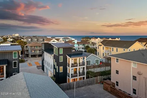 8 E Columbia Street E Wrightsville Beach NC 28480