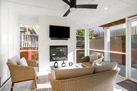 8 E Columbia Street E Wrightsville Beach NC 28480
