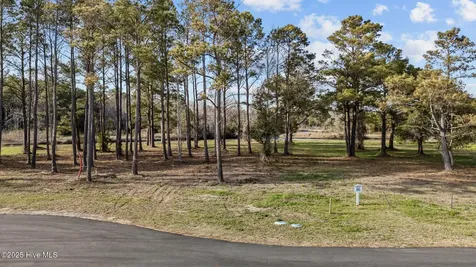 246 Bethea Street Holly Ridge NC 28445