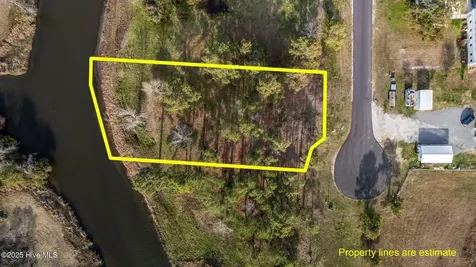 246 Bethea Street Holly Ridge NC 28445