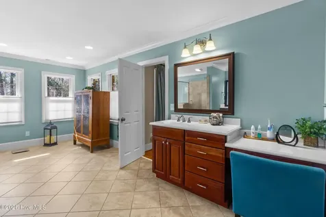 1502 Zurich Place New Bern NC 28562