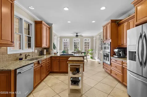 1502 Zurich Place New Bern NC 28562