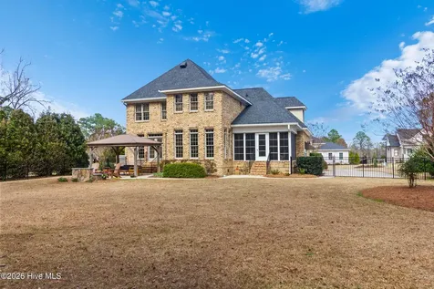 1502 Zurich Place New Bern NC 28562