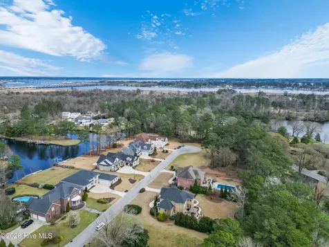 1502 Zurich Place New Bern NC 28562