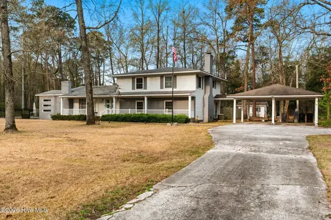 1203 Turnpike Road Laurinburg NC 28352