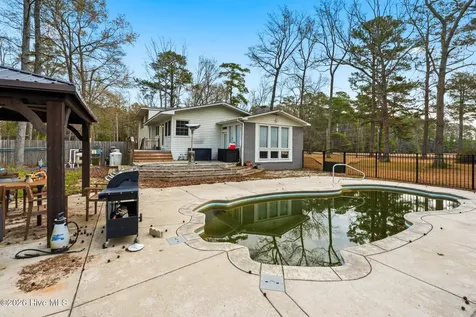1203 Turnpike Road Laurinburg NC 28352