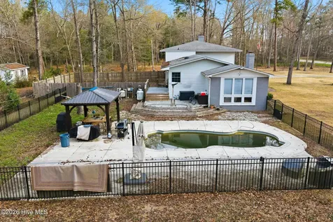 1203 Turnpike Road Laurinburg NC 28352