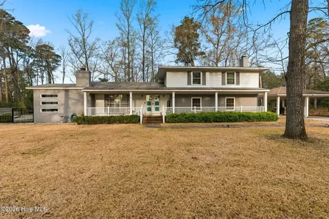 1203 Turnpike Road Laurinburg NC 28352