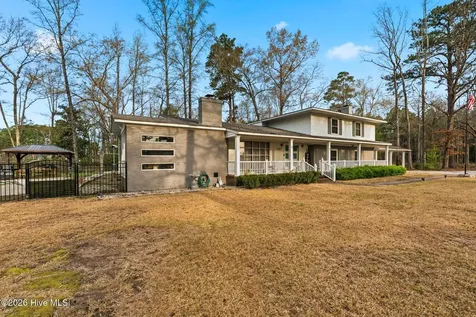 1203 Turnpike Road Laurinburg NC 28352