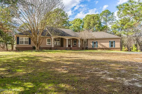 147 Shady Wood Court West End NC 27376