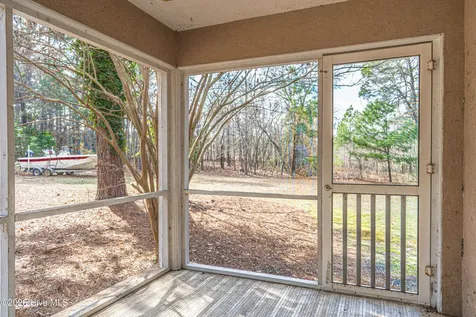 147 Shady Wood Court West End NC 27376